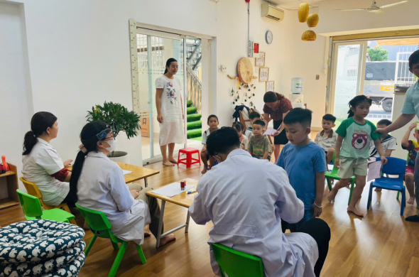 Sức Khỏe Và Phát Triển Toàn Diện: Ưu Điểm Của Môi Trường Mầm Non Salmon  Preschool